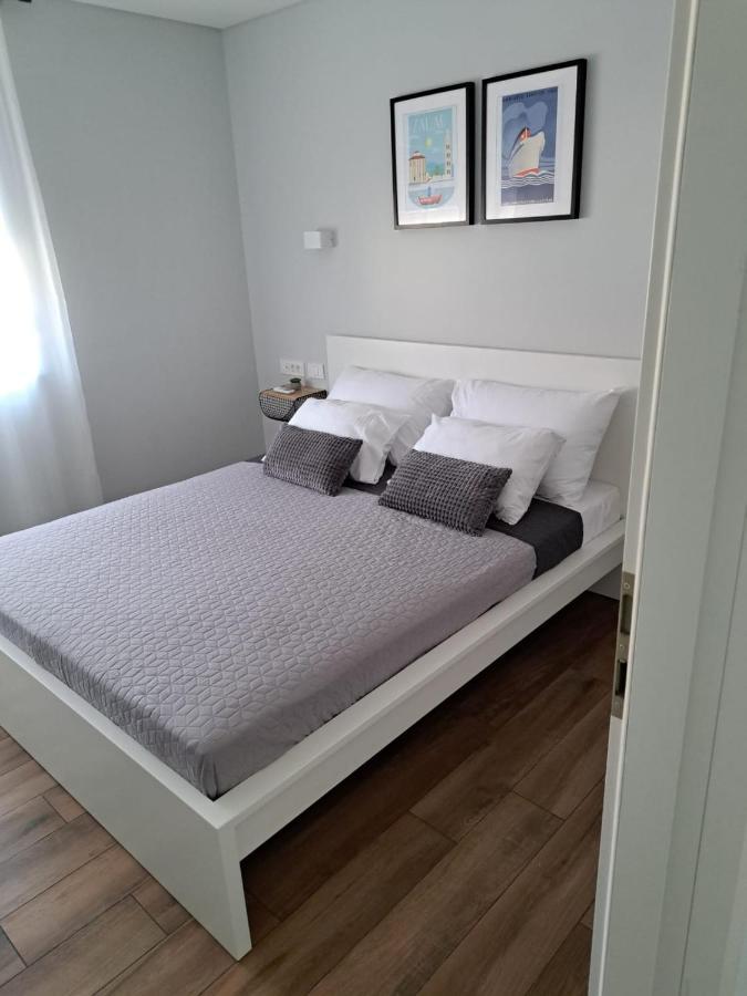 B & R Summer Breeze Apartments نين المظهر الخارجي الصورة
