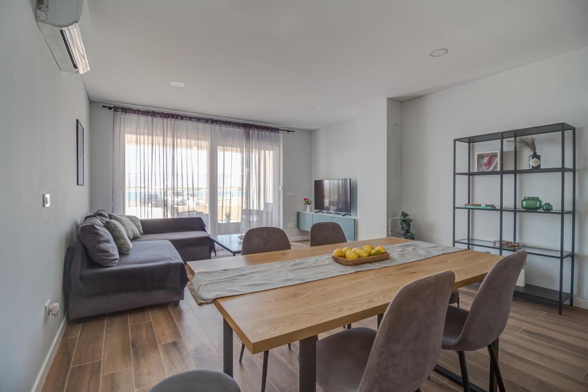 B & R Summer Breeze Apartments نين المظهر الخارجي الصورة